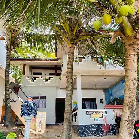 Chandi Gaya Beach Guesthouse تانجالي المظهر الخارجي الصورة
