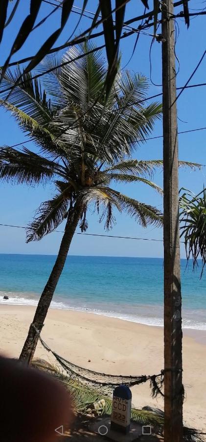 Chandi Gaya Beach Guesthouse تانجالي المظهر الخارجي الصورة