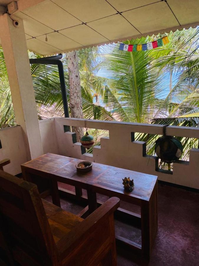 Chandi Gaya Beach Guesthouse تانجالي المظهر الخارجي الصورة