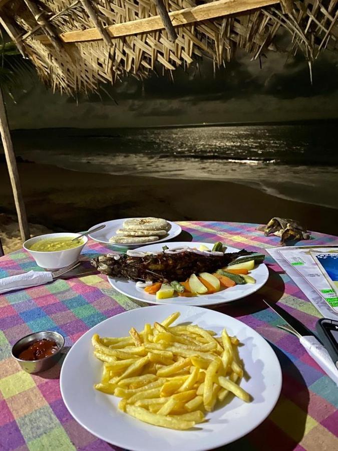 Chandi Gaya Beach Guesthouse تانجالي المظهر الخارجي الصورة