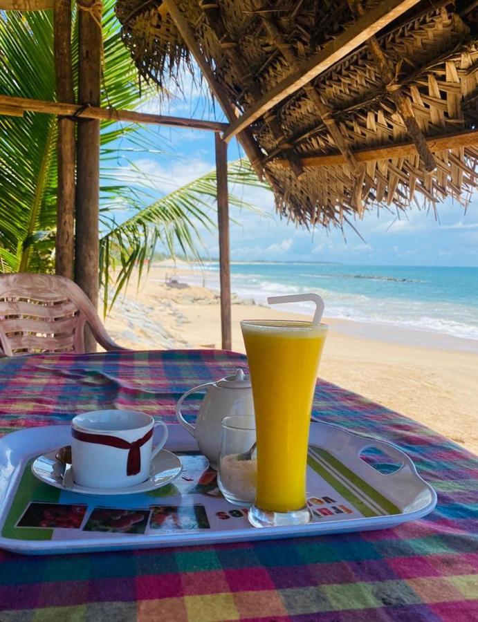 Chandi Gaya Beach Guesthouse تانجالي المظهر الخارجي الصورة