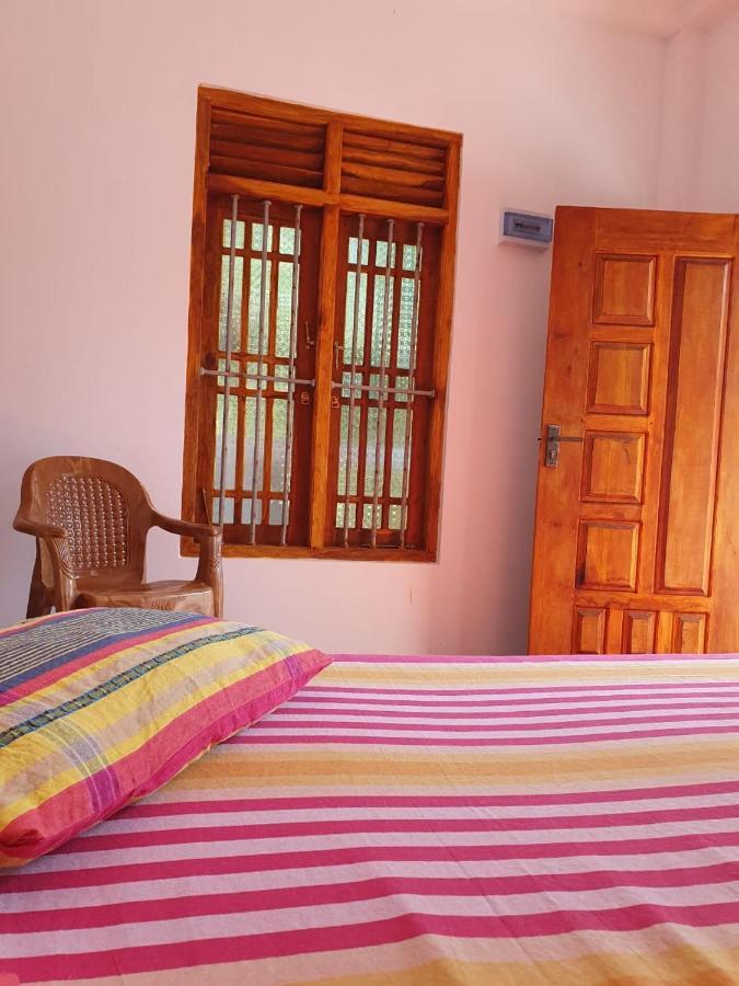 Chandi Gaya Beach Guesthouse تانجالي المظهر الخارجي الصورة