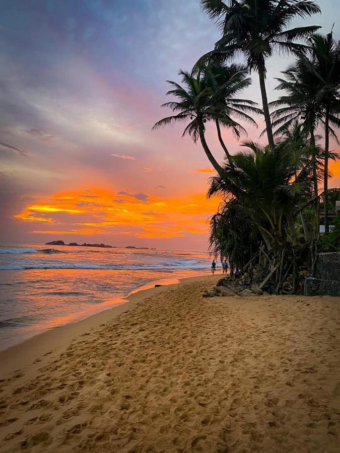 Chandi Gaya Beach Guesthouse تانجالي المظهر الخارجي الصورة