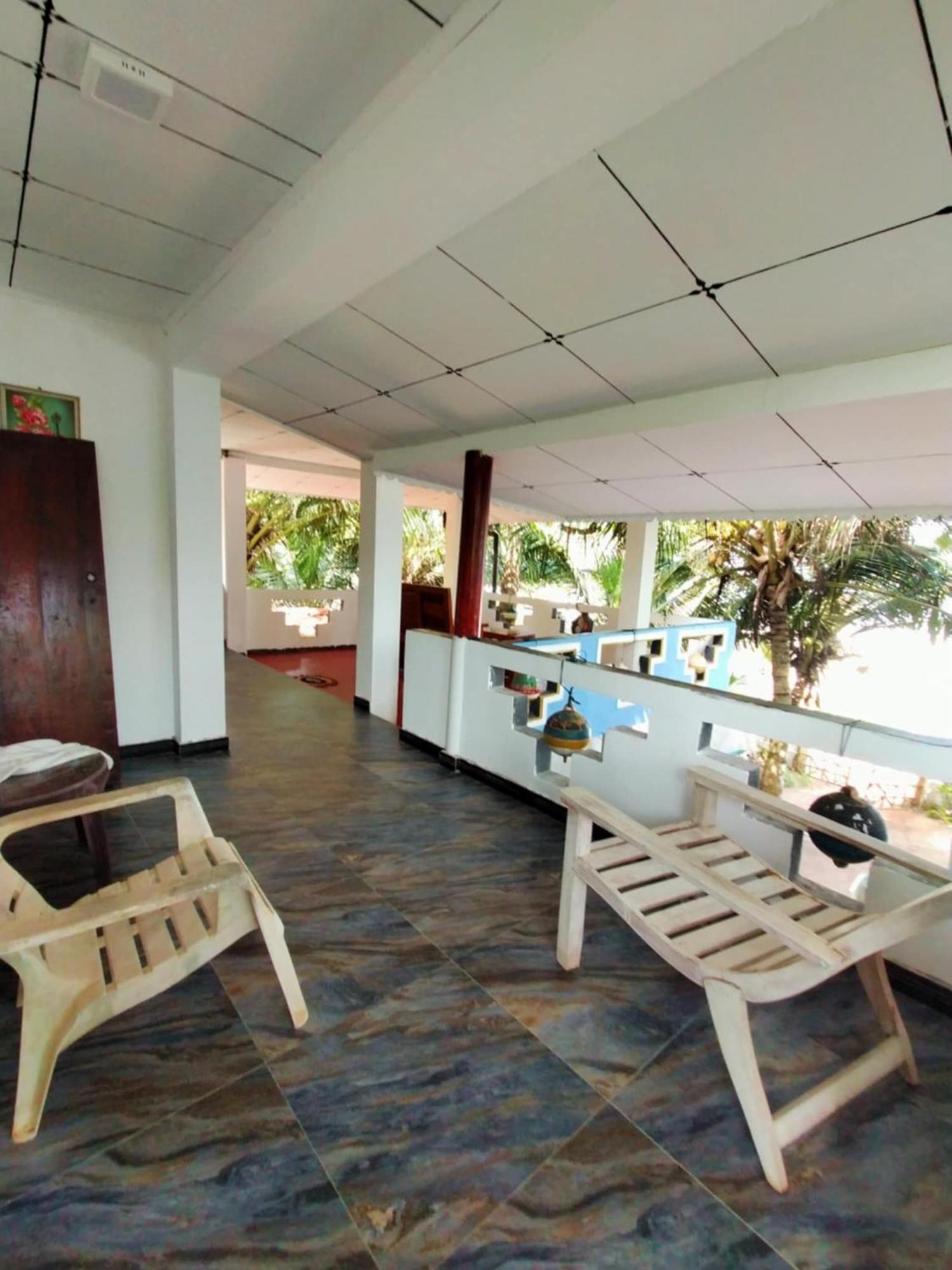 Chandi Gaya Beach Guesthouse تانجالي المظهر الخارجي الصورة